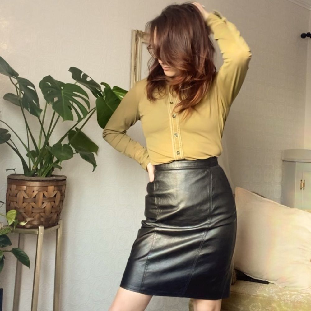 Women's Genuine Leather Vintage High-waisted Pencil Skirt